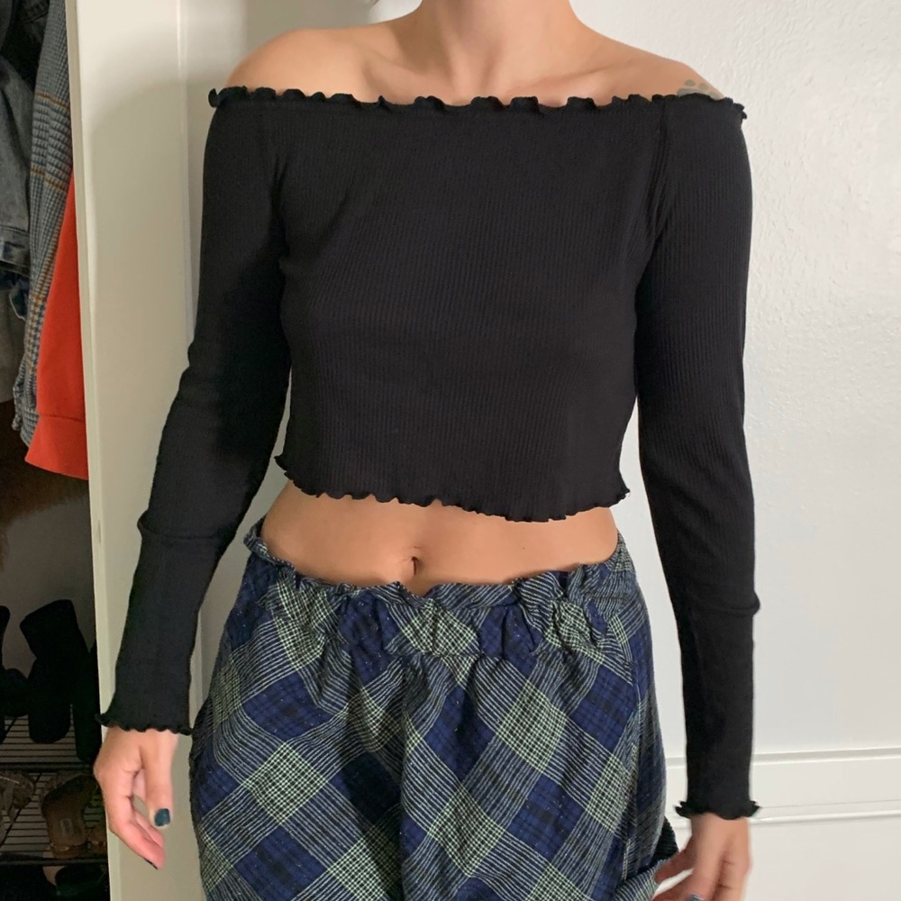 H&M off the shoulder black top